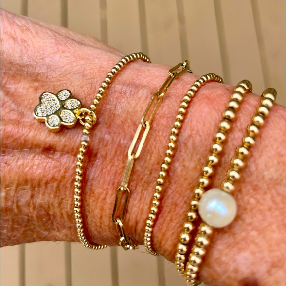 Handmade 14k gold filled bead + blue agate stretch bracelet
Add to your stack! - Picture 5 of 6